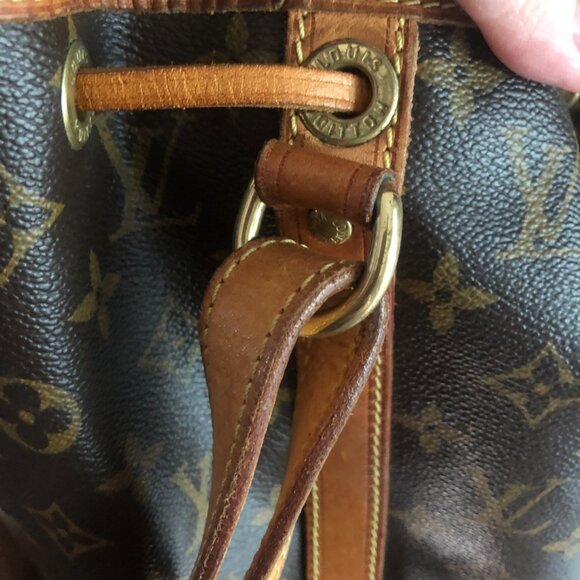 LOUIS VUITTON LV Monogram Petit Noe Shoulder Bag - Picture 16 of 16